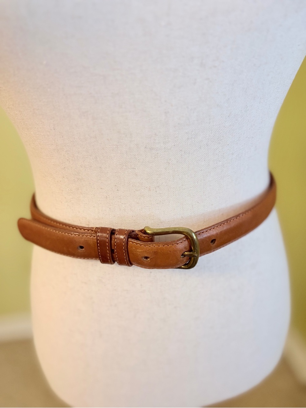Vintage COACH British Tan Leather Belt 6600 Brass Buckle Size 28 Made in USA
